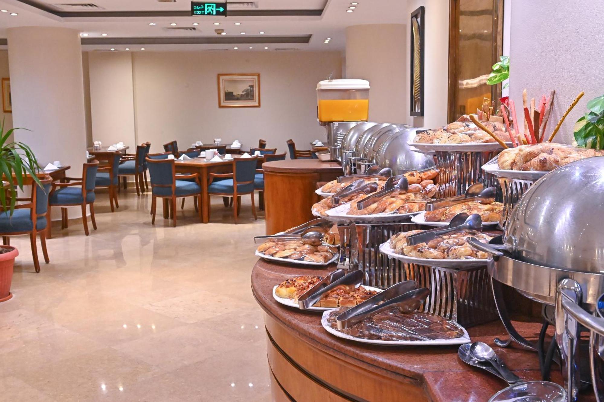 Swiss Inn Nile Hotel Giza Exterior foto
